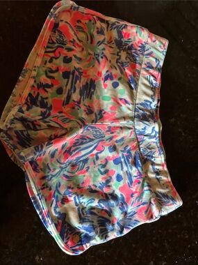 Lilly Pulitzer Pink Blue Green Abstract Print Athletic Shorts